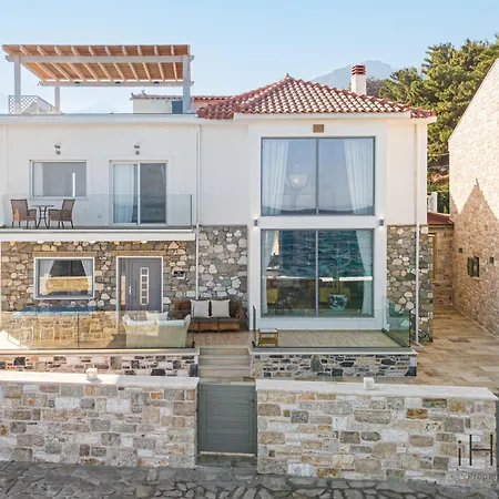 The Beach House - Mansion With Swimming Pool Kampos  Exterior photo
