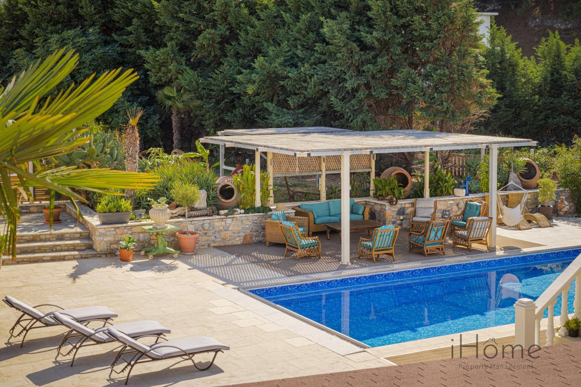 Villa The House - Mansion With Swimming Pool Kámpos